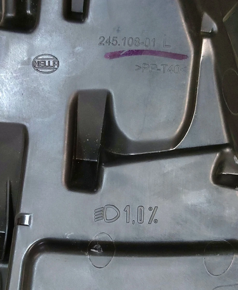 1 Фара головна ліва UP LEVEL (USA) дрібні подряпини Tesla model 3, model Y 1514952-00-E