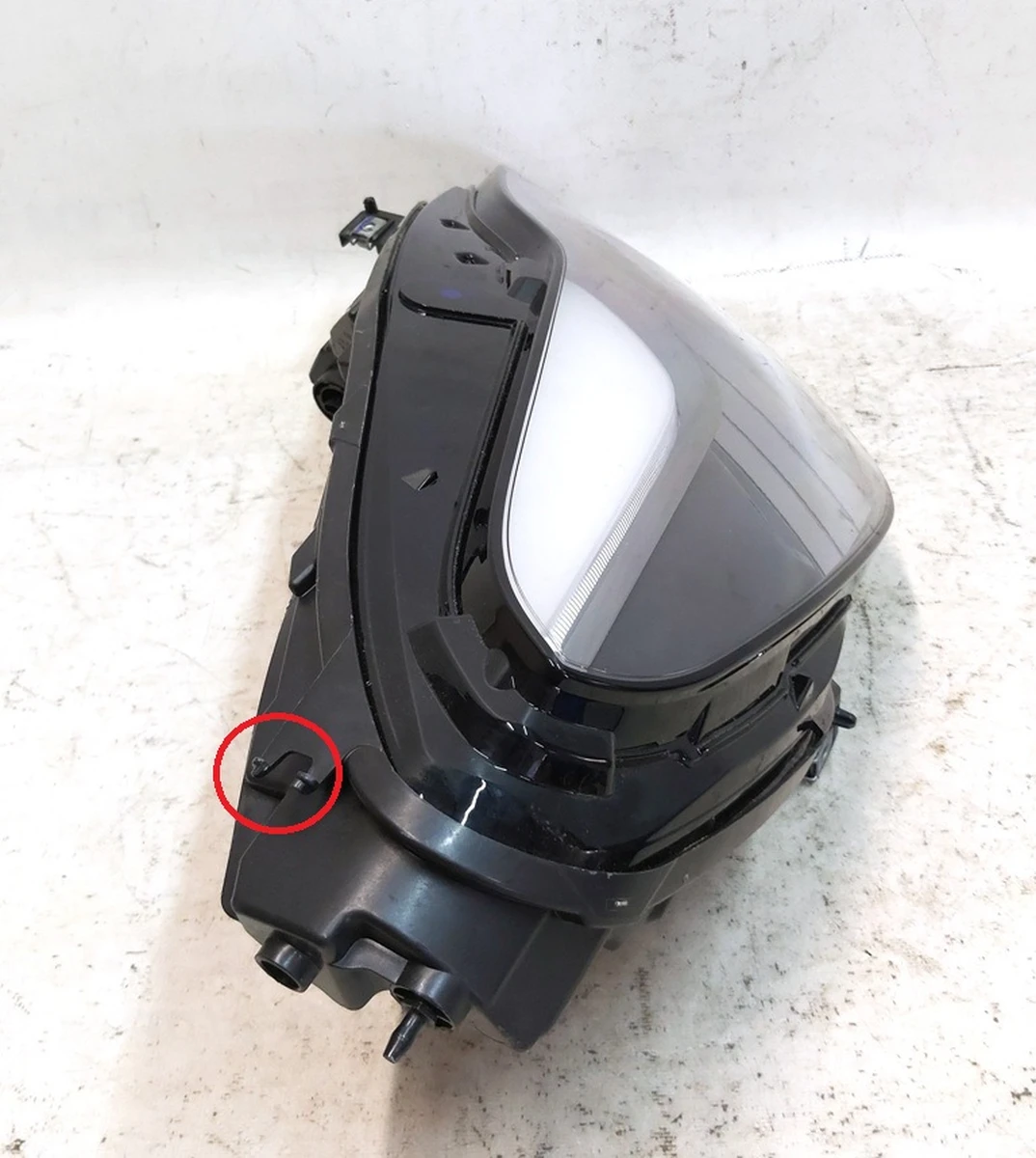 2 Фара главная правая UP LEVEL (USA) с повреждением, не работает Tesla Model 3, Model Y 1514953-00-C