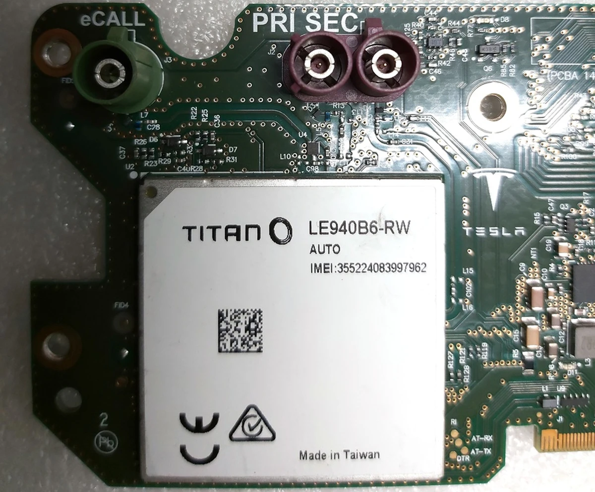 2 Модем EU (LTE) REV03 TITAN (INTEL) Tesla model S REST, model X, model 3, model Y 1521914-S1-B 1447003-01-B