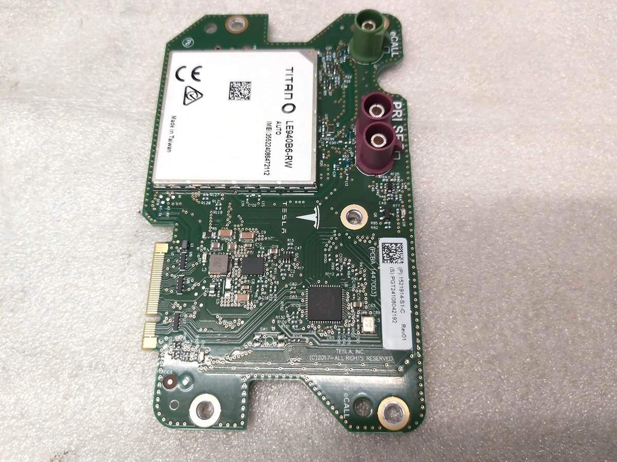 4 MODEM EU (LTE) REV01 TITAN Tesla Model S, Model X, Model 3, Model Y 1521914-S1-C