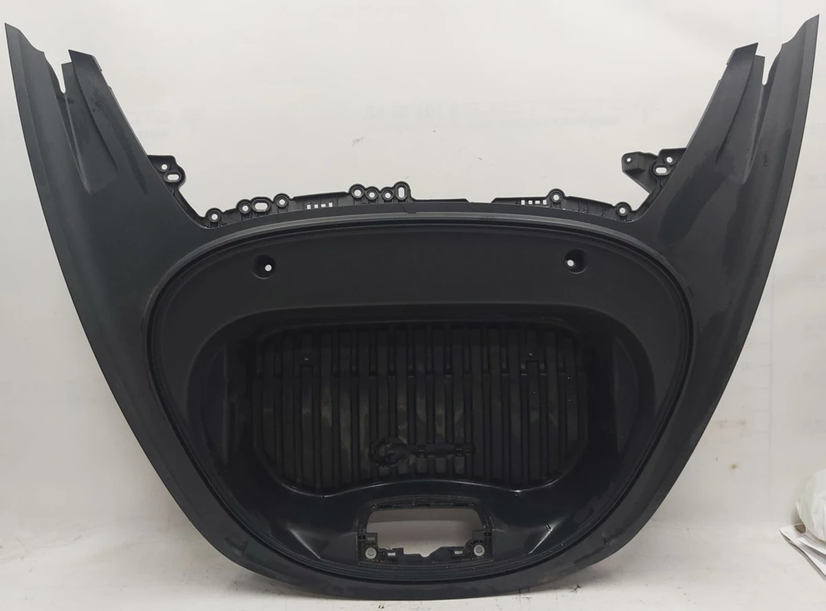 8 Бокс подкапотный (ванна) REST (2021) Tesla Model 3 1526738-00-B