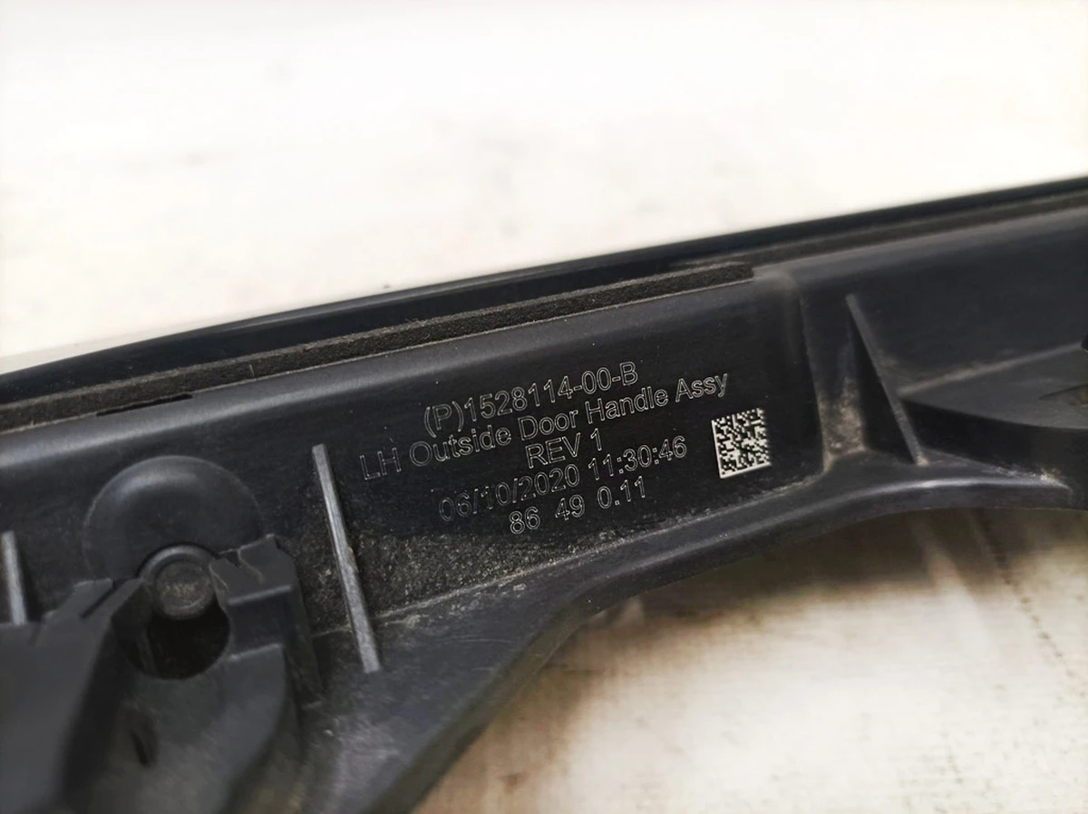 1 Механізм ручки зовнішньої передньої задньої лівої BLACK REV1 (дрібні відколи) Tesla Model 3, Model Y 1528114-00-D