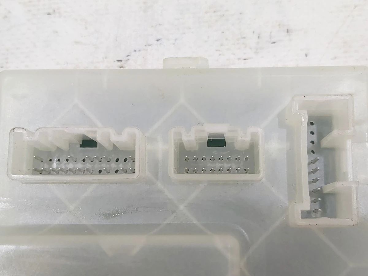 2 Електронний блок управління порту зарядки GEN 4 Tesla Model 3, Model Y 1537264-00-B