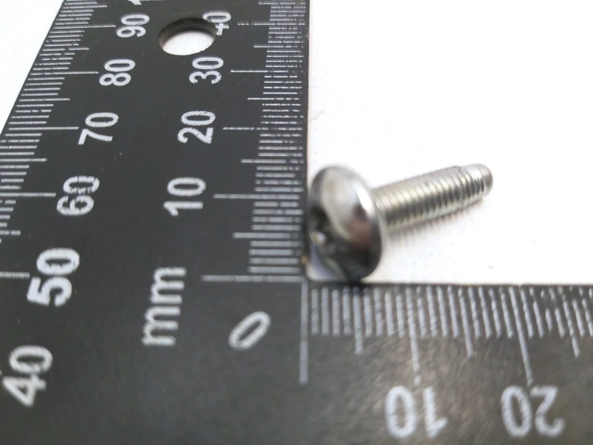 Болт розширювального бачка охолоджуючої рідини PN, M5-0.8x18,[88], ZN, MAT Tesla Model 3, Model 3 Jan 2024, Model Y, Model Y Feb 2025 1546750-00-A