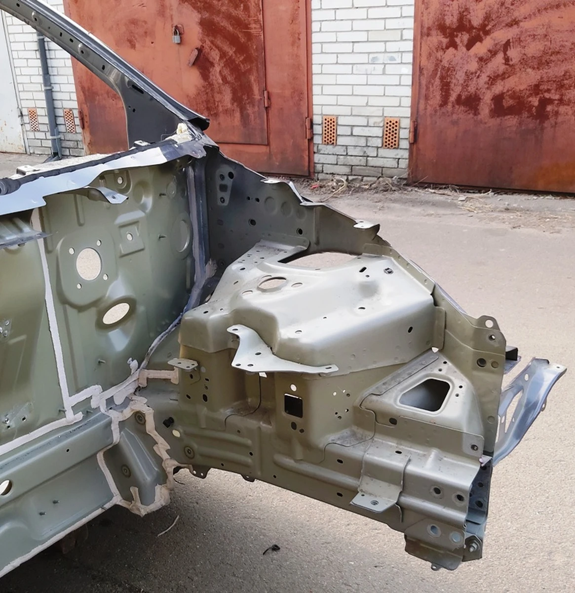 Чверть передня ліва стійка "A" з лонжероном у зборі PMNG Tesla model Y 1080463-S0-B