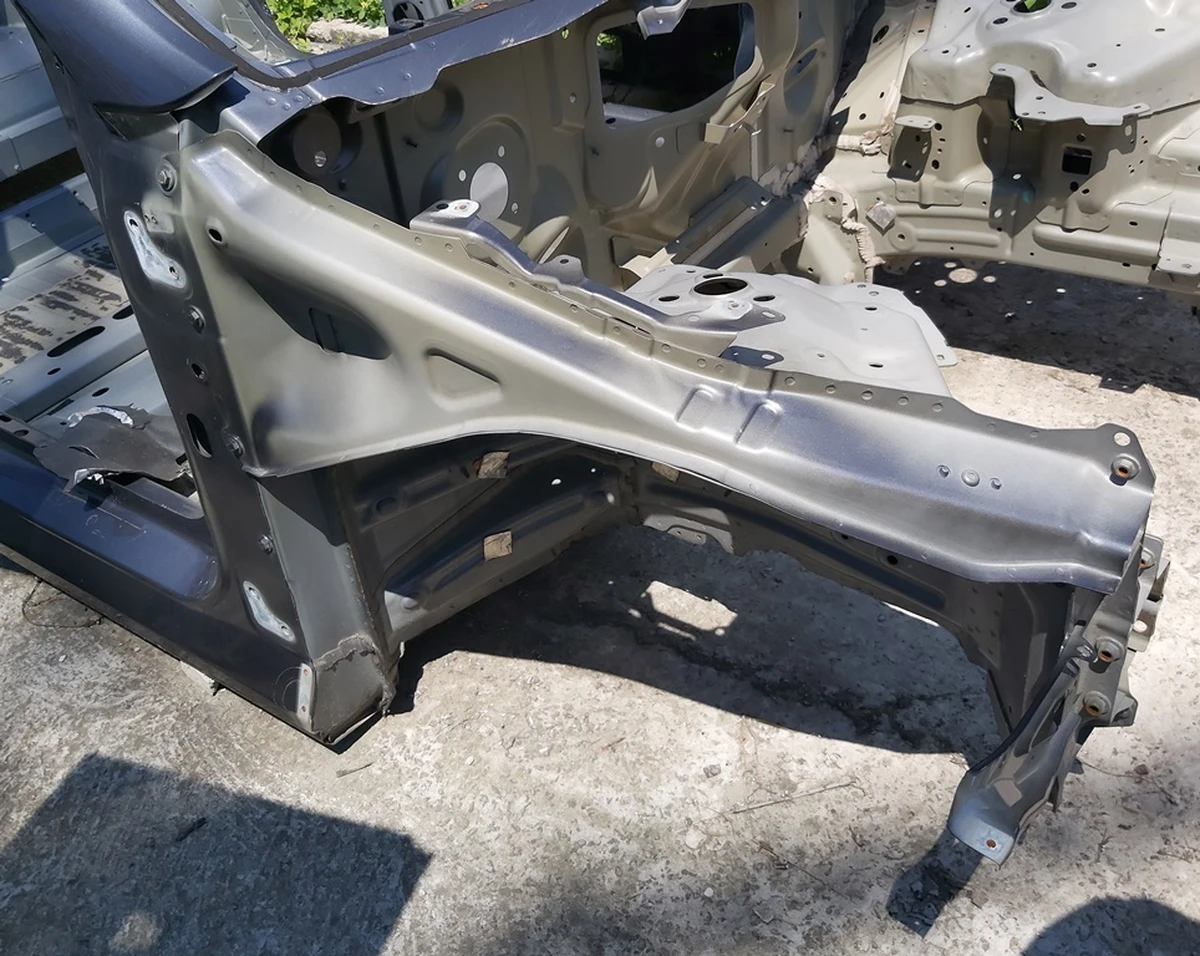 Чверть передня права стійка "A" з лонжероном у зборі PMNG Tesla model Y 1080464-S0-B