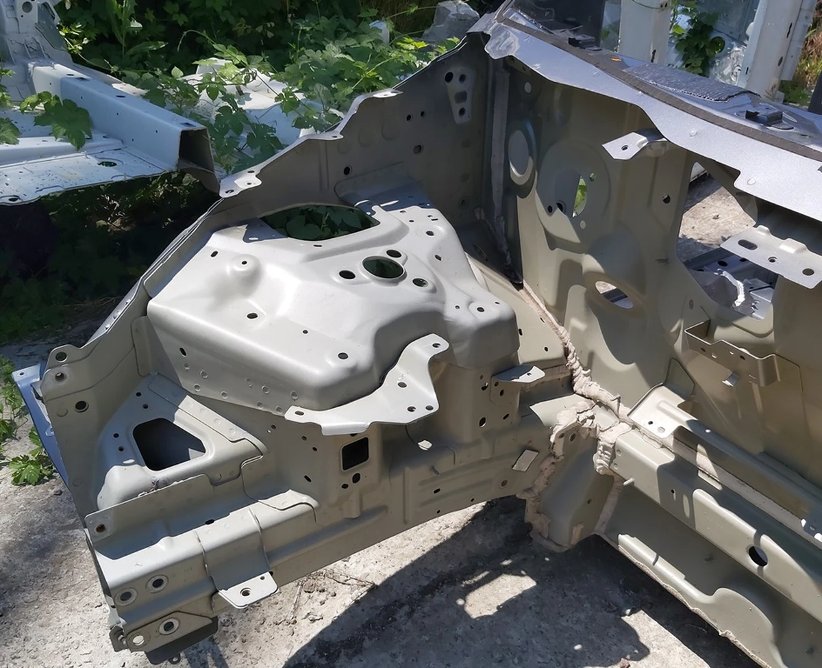 Чверть передня права стійка "A" з лонжероном у зборі PMNG Tesla model Y 1080464-S0-B