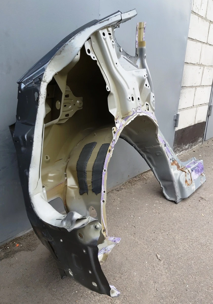 3 Четверть задняя левая крыло с фрагментами кузова PMNG с повреждением Tesla model Y 1549230-S0-A