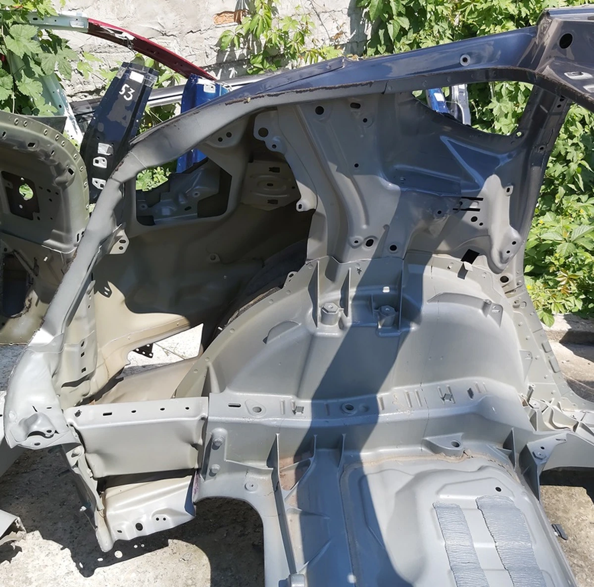 3 Чверть задня ліва PMNG з пошкодженням крила та лонжерону Tesla model Y 1549230-S0-A