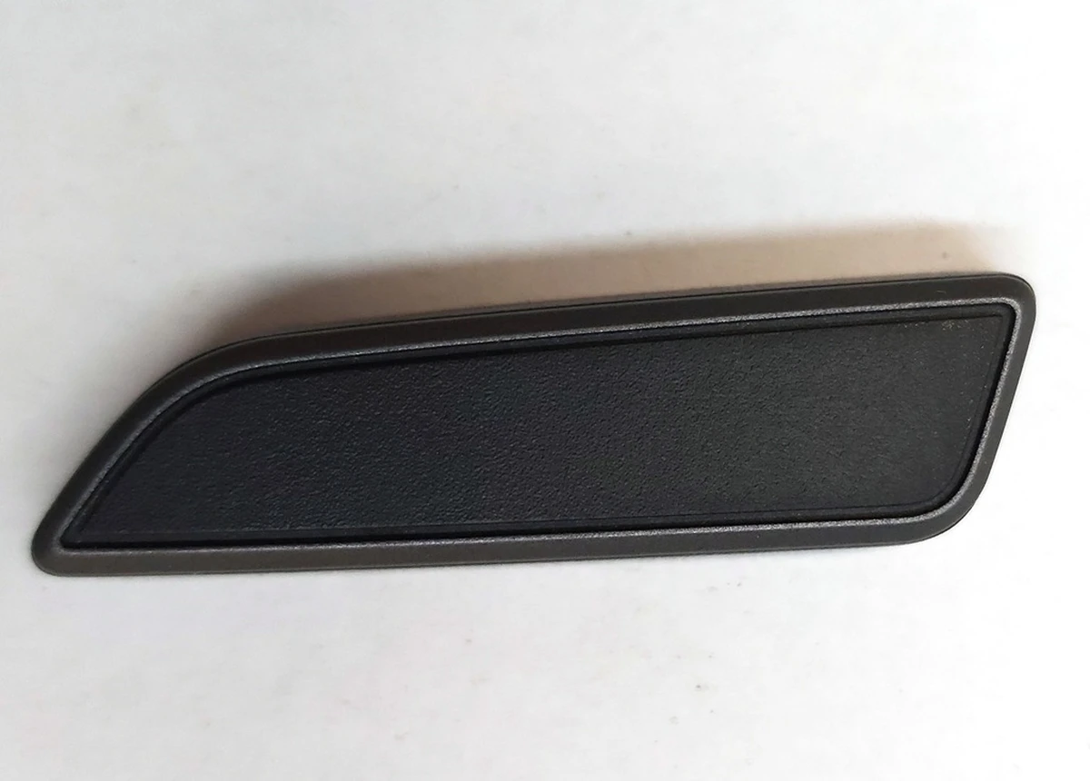 3 Кнопка регулировки положения нижней части водительского сиденья GRAPHITE Tesla Model 3, Model 3 Jan 2024, Model Y 1551844-01-A