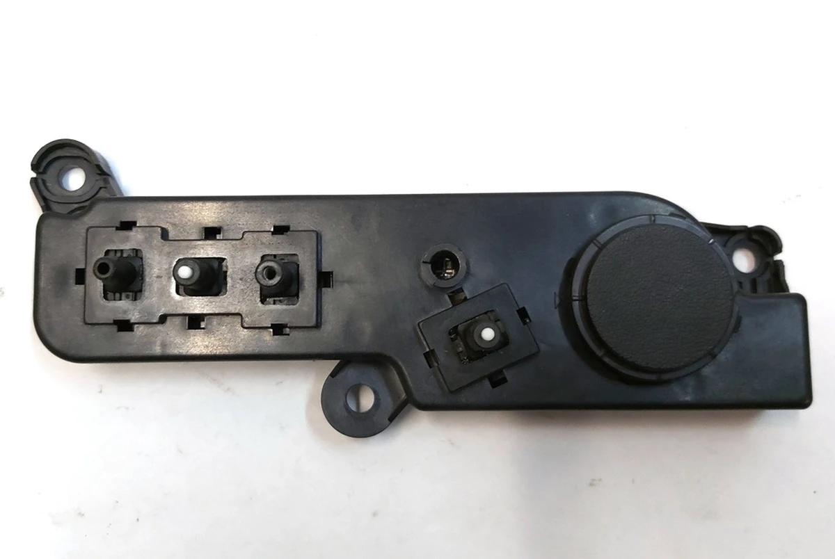 5 Блок регулировки положения пассажирского сиденья Tesla model 3, model Y 1551855-97-A