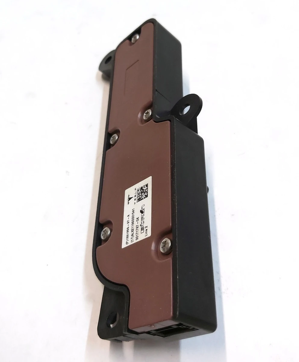 5 Блок регулировки положения пассажирского сиденья Tesla model 3, model Y 1551855-97-A