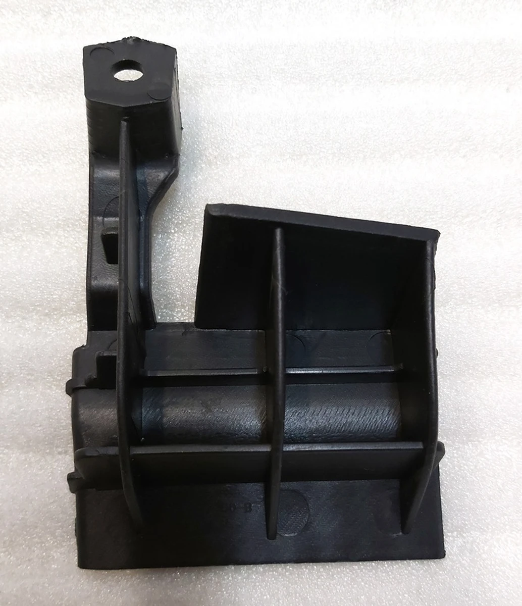 13 Rocket bracket - Right hand Tesla Model Y 1555377-00-C