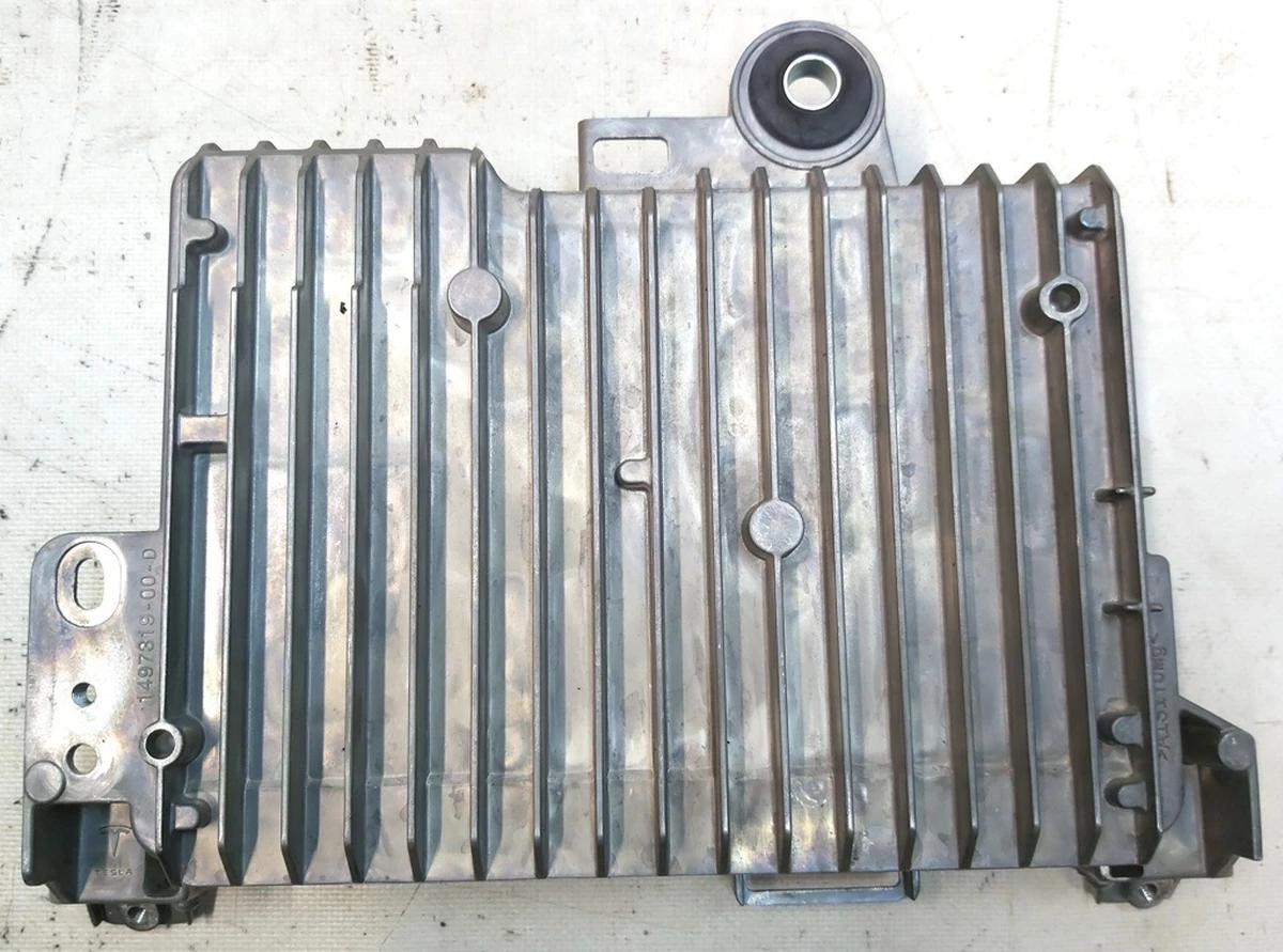 3 Боді контролер передній у зборі з радіатором охолодження REV01 Tesla Model 3, Model Y 1583991-00-C