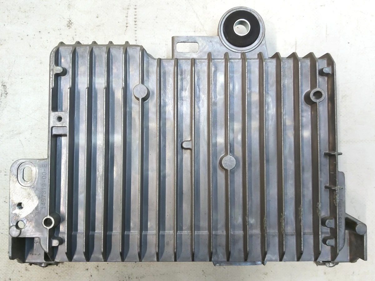 1 Боді контролер передній у зборі з радіатором охолодження GEN 3 Tesla model 3, model Y 1583991-03-C