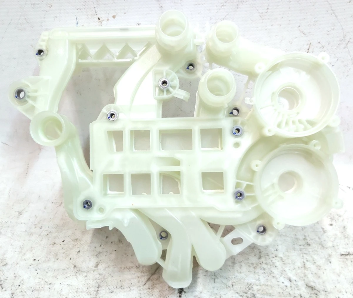 1 Бачок (магистраль) теплового насоса Tesla Model 3, Model 3 Jan 2024, Model Y 1547595-00-E