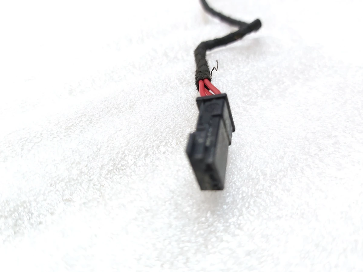 2 Електропроводка блоку упр. склопід. двері пасажирські з окисленням контактів Tesla model 3, model Y 1081038-01-E, 1081038-02-F