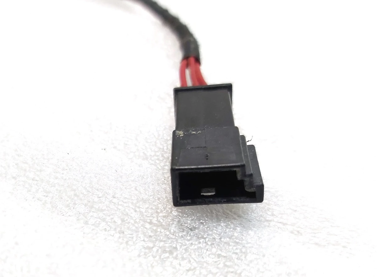 2 Електропроводка блоку упр. склопід. двері пасажирські з окисленням контактів Tesla model 3, model Y 1081038-01-E, 1081038-02-F