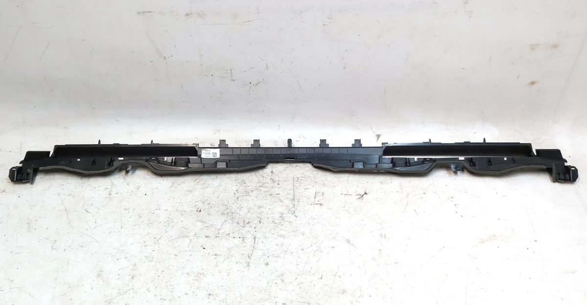 Кронштейн ґрат обдува лобового скла Tesla Model 3, Model Y 1100574-00-H