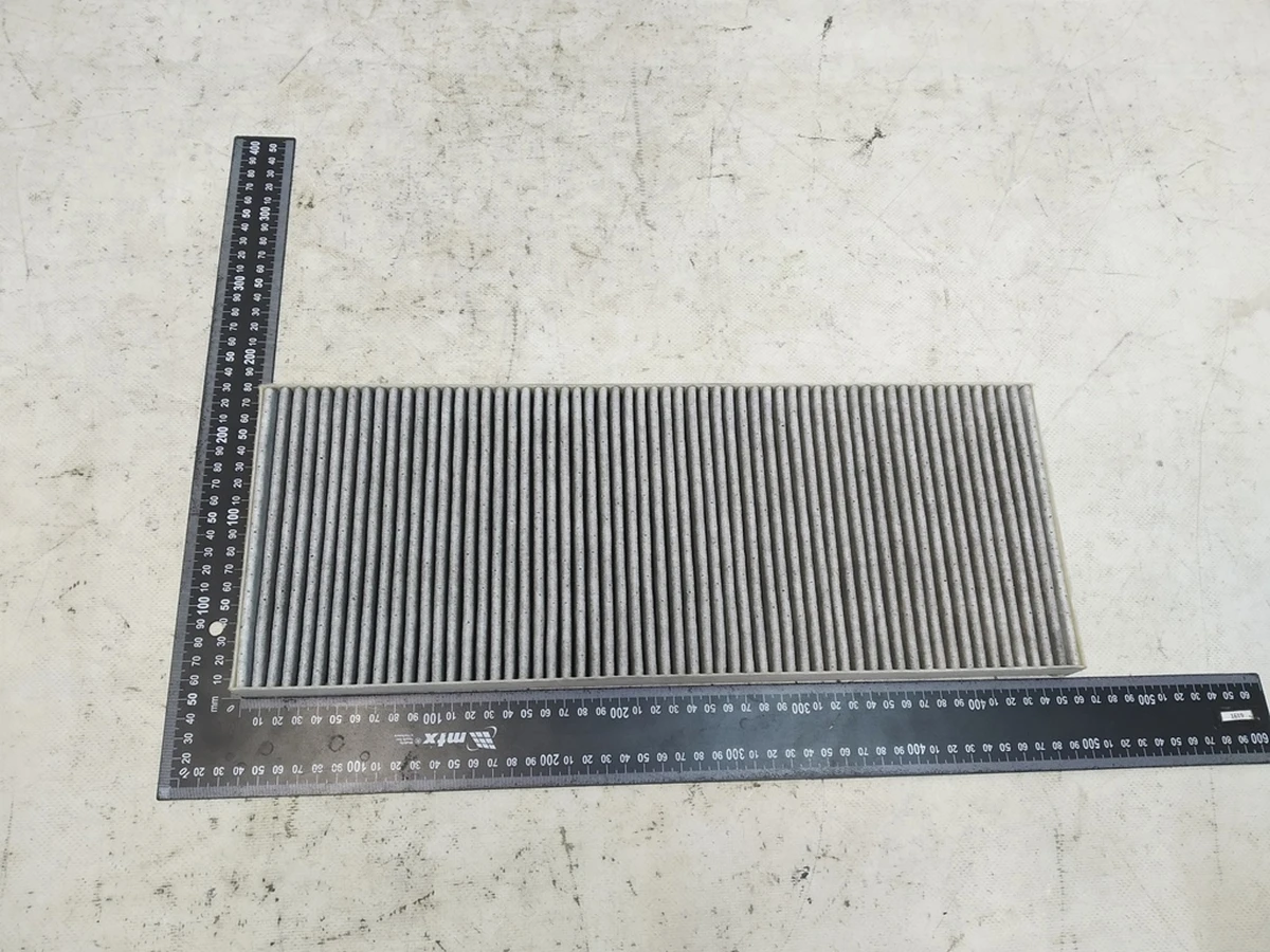 21 SERVICE KIT - CARBON FILTER Tesla model Y 1658376-00-A