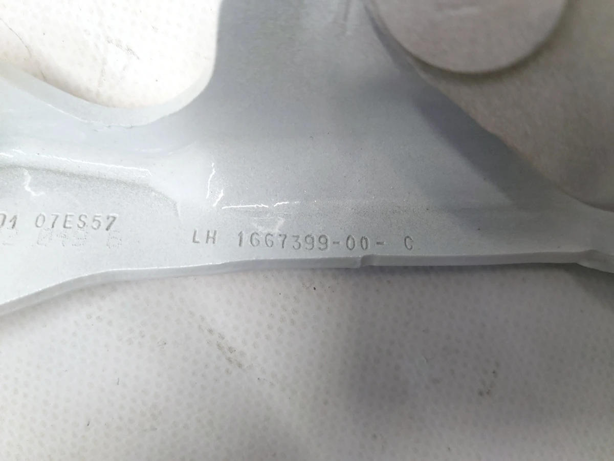1 Петля кришки багажника ліва PPSW Tesla Model 3 REST 1667399-00-C