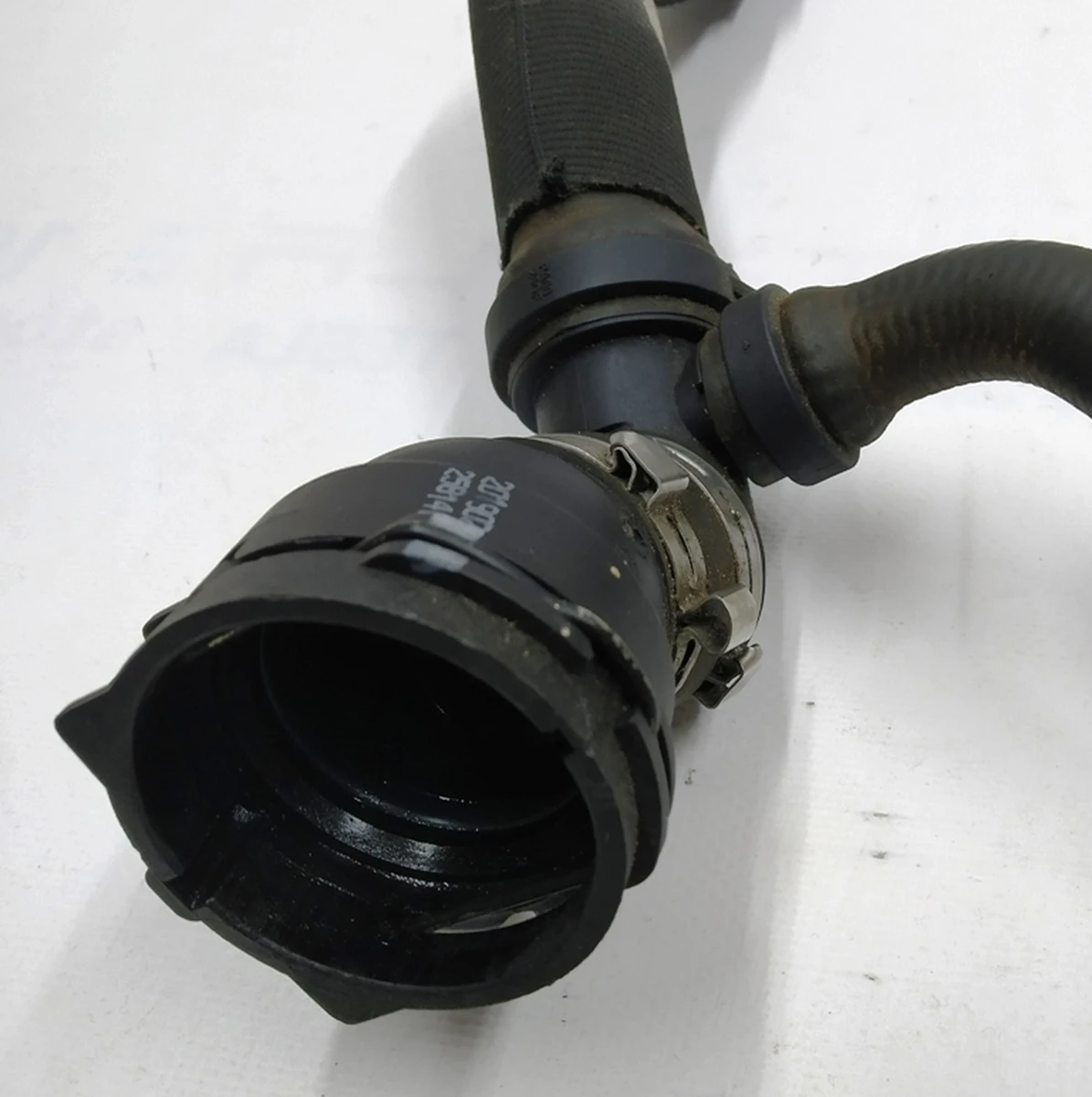 Coolant hose (radiator / expansion tank) BMW i3 17128611674