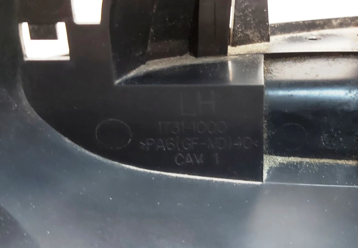 11 Корпус дзеркала зовнішнього лівого Tesla model S 1041317-00