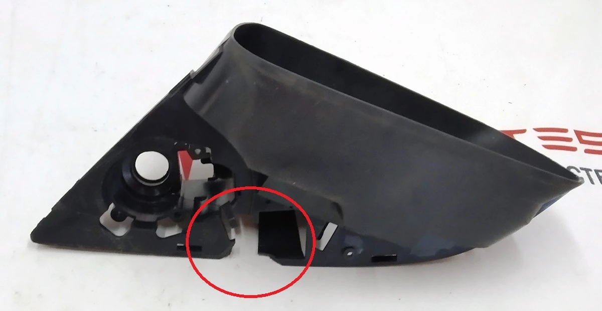 3 Корпус зеркала наружного правого (с повреждением) Tesla model S, model S REST 1041318-00-G
