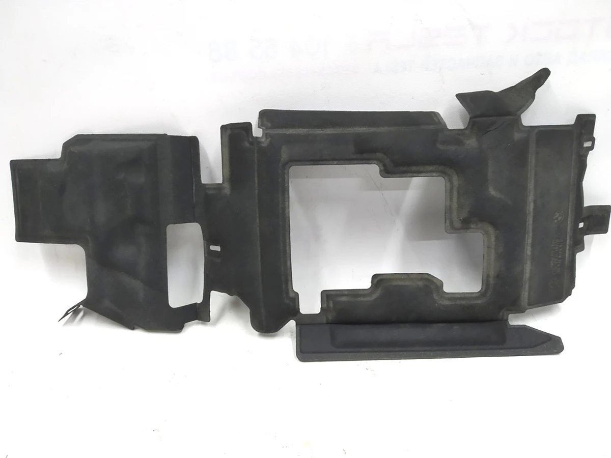 Звукоизоляция системы охлаждения BMW i3 17738605844 Звукоизоляция системы охлаждения BMW i3 17738605844