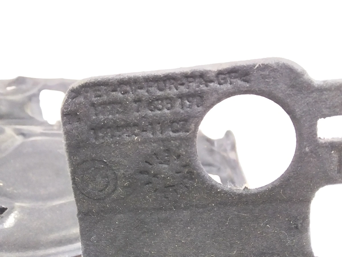 Звукоизоляция системы охлаждения с повреждением BMW i3 17737638190