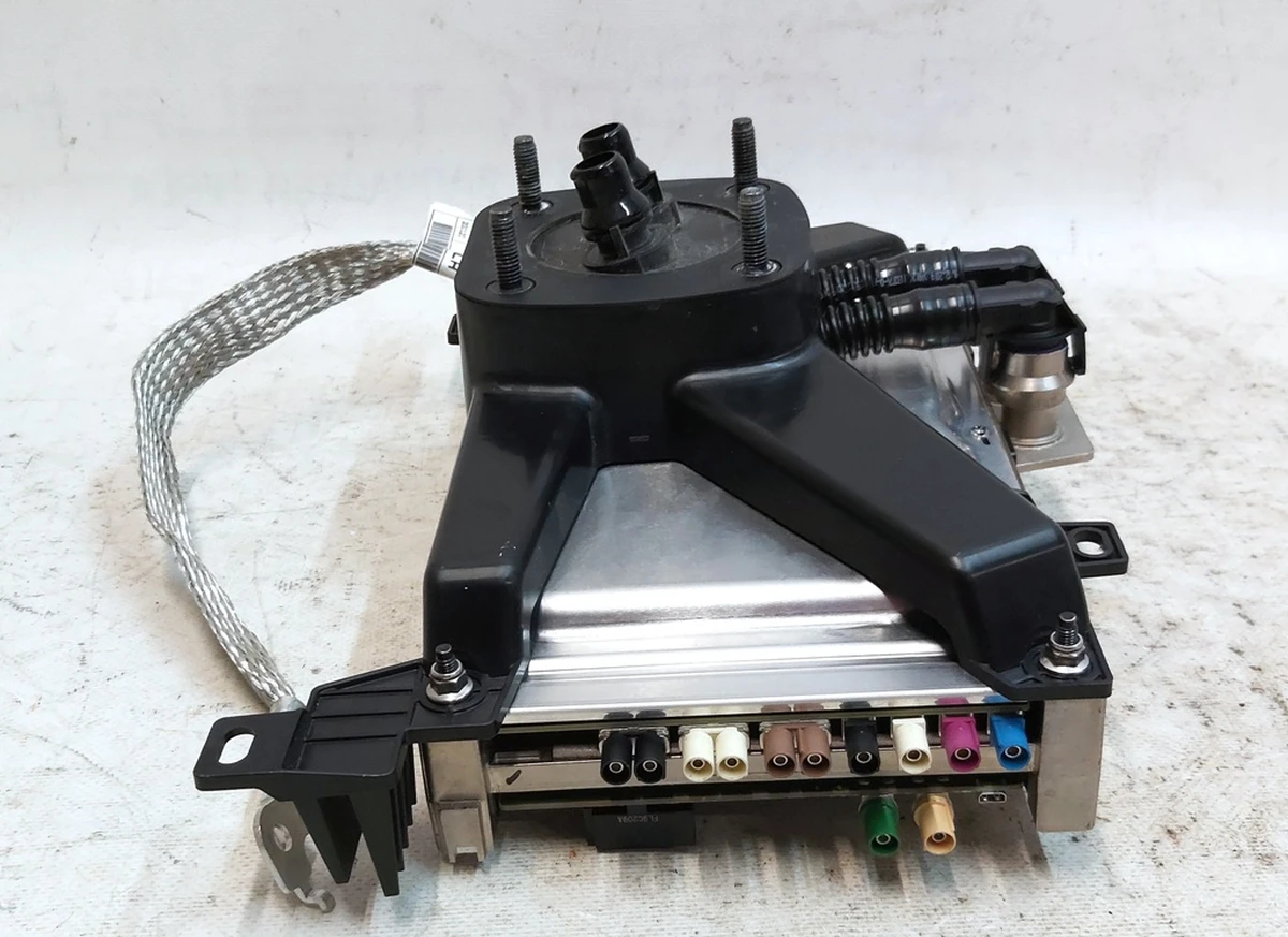 1 TLA,AP3.2.CAR.COMP,MY,NA - PROVISIONED REV04 INTEL with a ground bevel Tesla model 3, model Y 1775000-S0-L