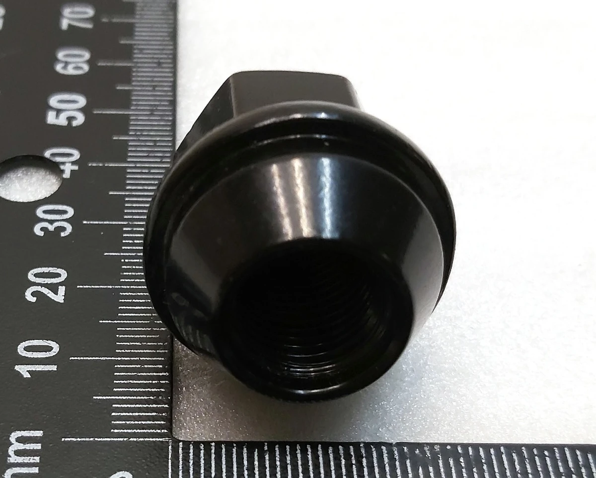 7 LUG NUT - M14x1.50 - BLACK 21mm Tesla all models 2007065