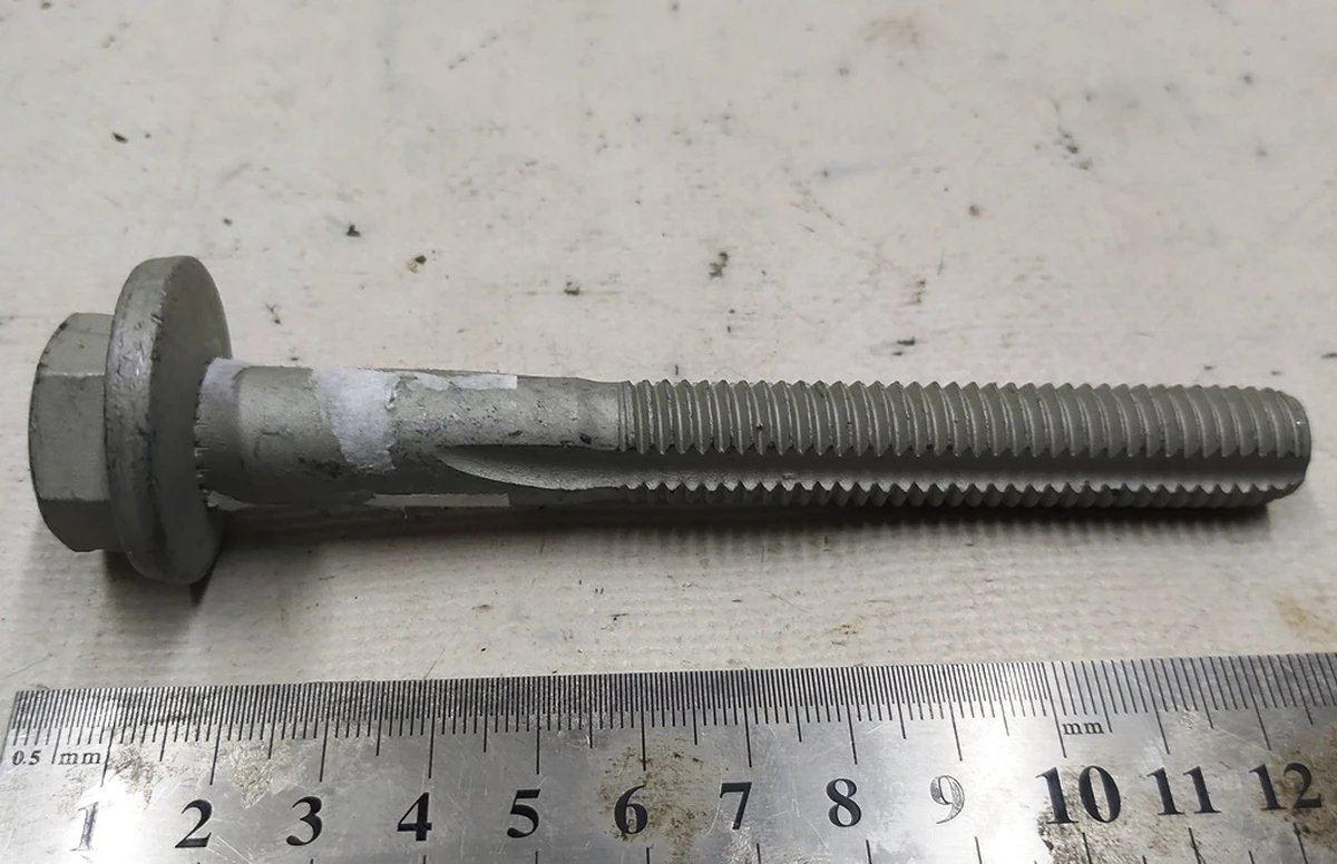 9 BOLT HF CAM M10x69.1 PC109 4 MM OFFSET NEW Tesla model X S REST 2007061