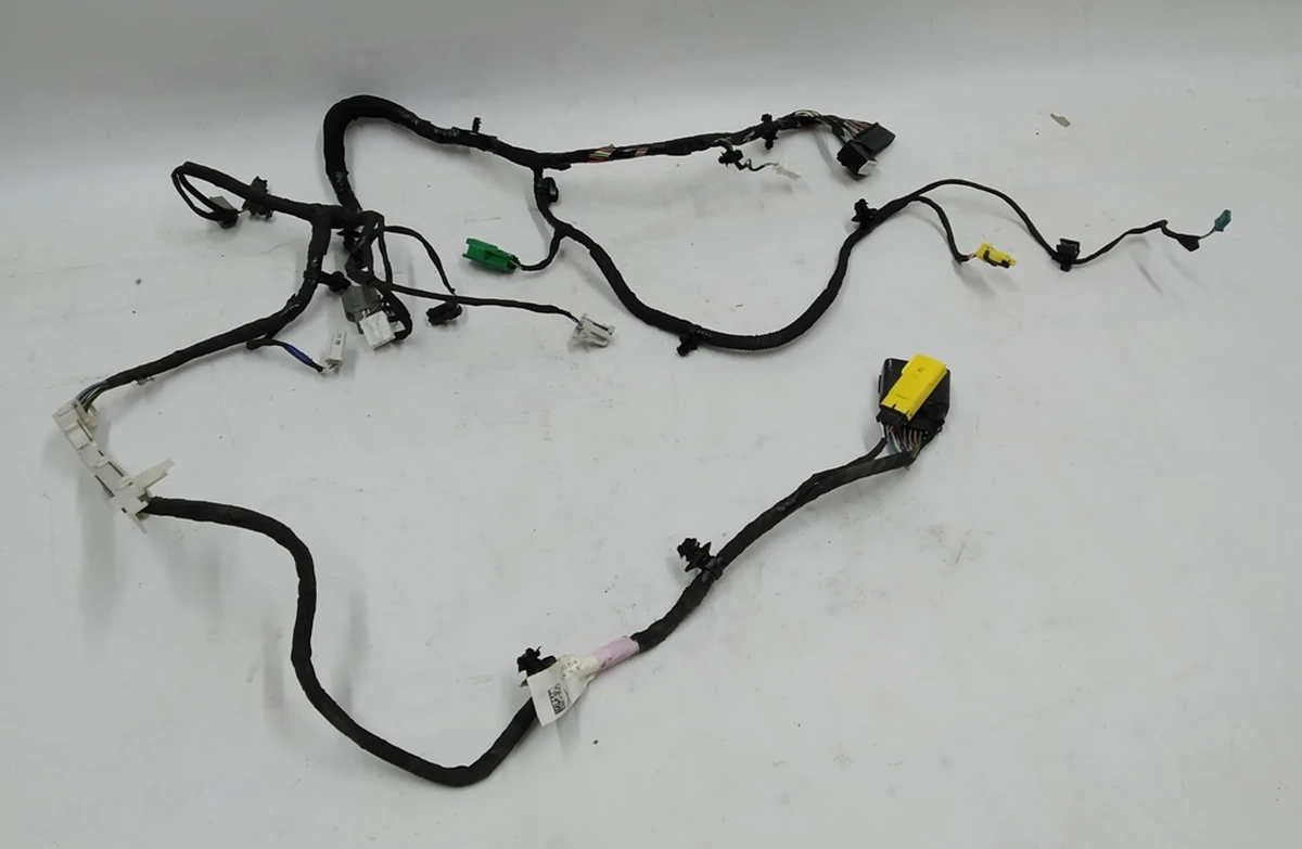 10 Wiring main single right seat 2nd row Tesla model X 2086084-00-B