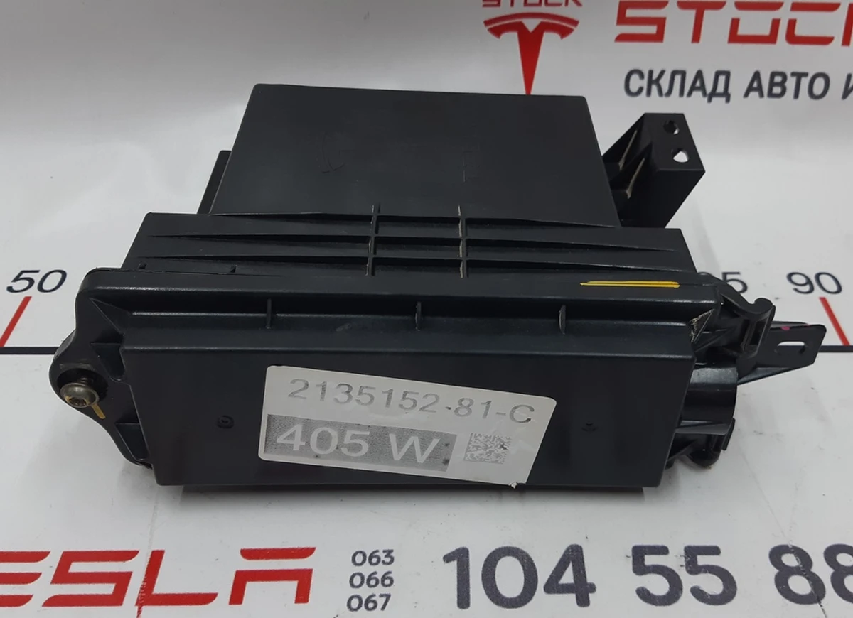 14 Блок управління пневмосистемою REV02 Tesla model X 2135152-81-C