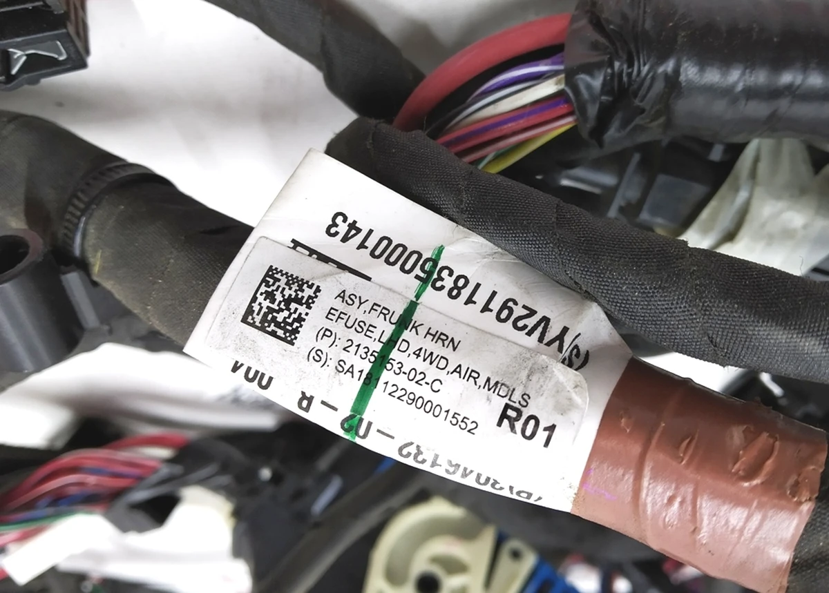 2 Електропроводка передня підкапотна цільна AWD Tesla model S REST 3046132-02-B