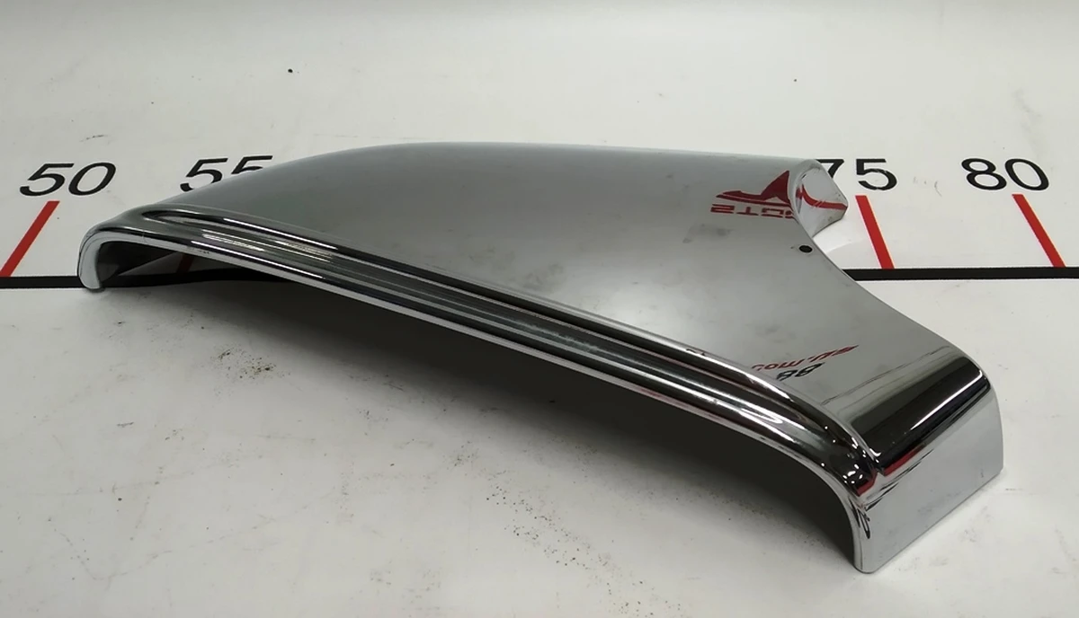 3 Exterior Right Mirror Cover Lower Chrome Tesla model S, model S REST 1041318-00-G
