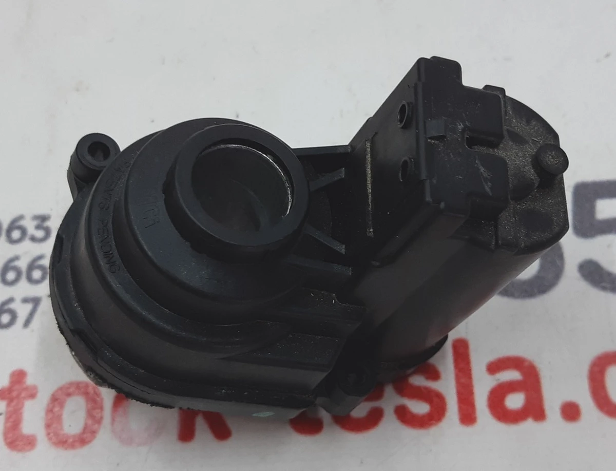 2 Механізм регулювання положення дзеркала зовнішнього правого 221020 Tesla Model S, Model S REST, Model X, Model 3 1110778, 1035181, 1041318,1592032