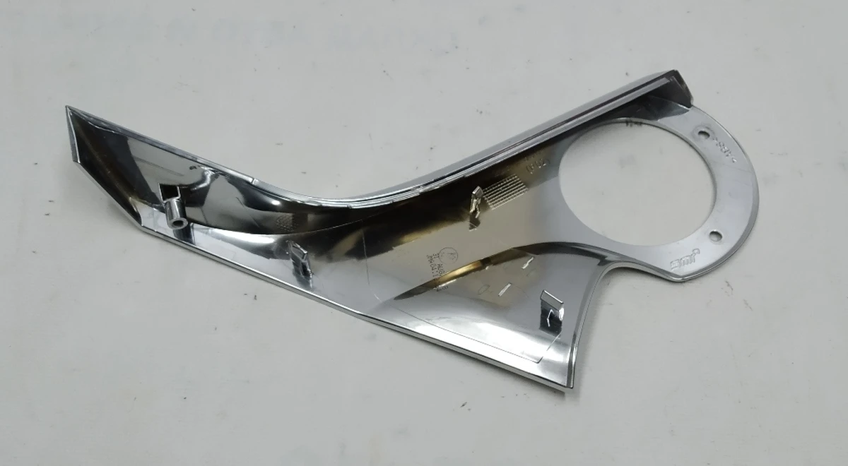 1 Накладка кронштейна дзеркала зовнішнього лівого верхня 2287.3001 CHROME Tesla Model 3 1110777-00, 1592031-00