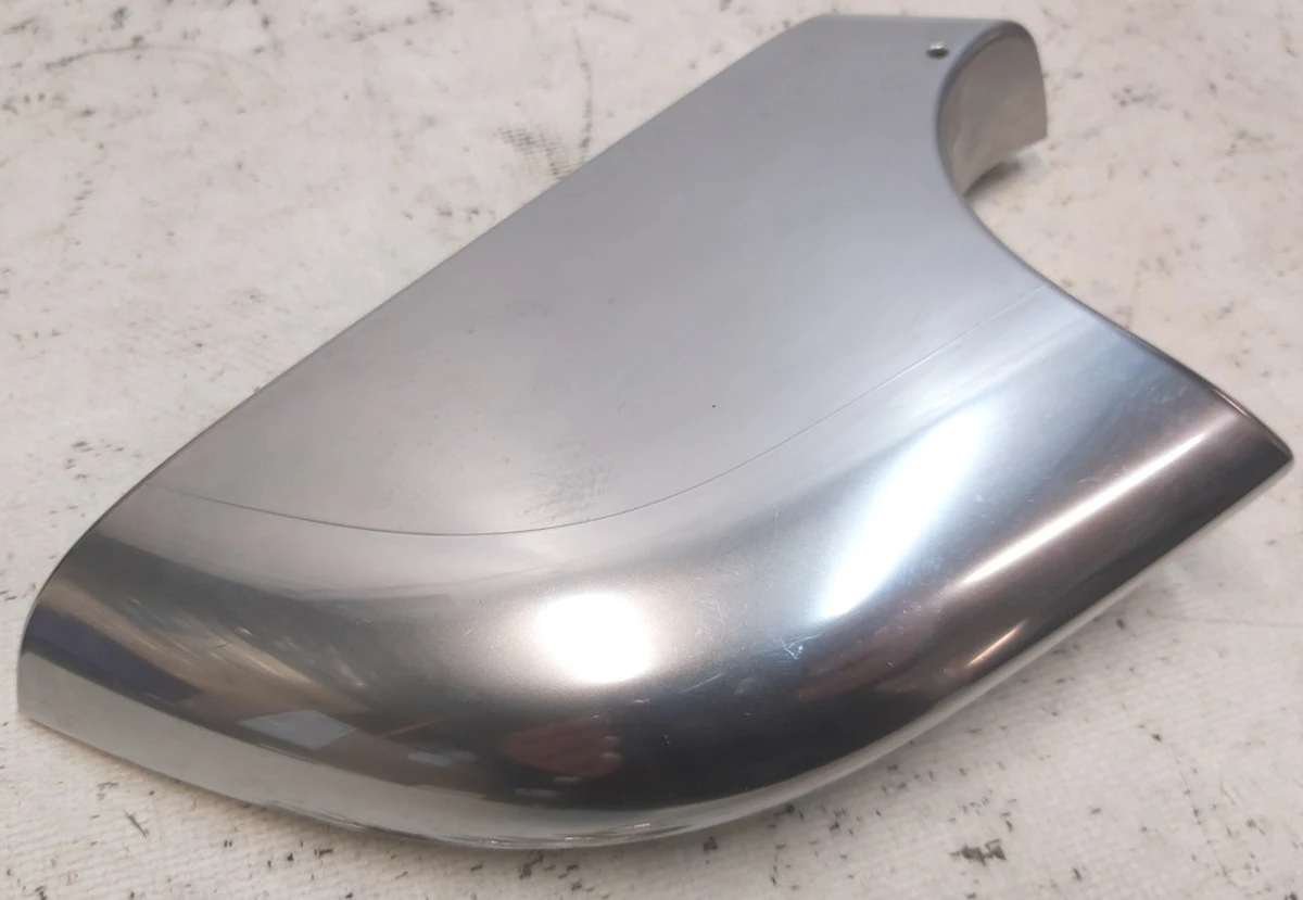 1 Накладка дзеркала зовнішнього лівого нижня 2287.3005 CHROME із пошкодженням Tesla model 3 1110777