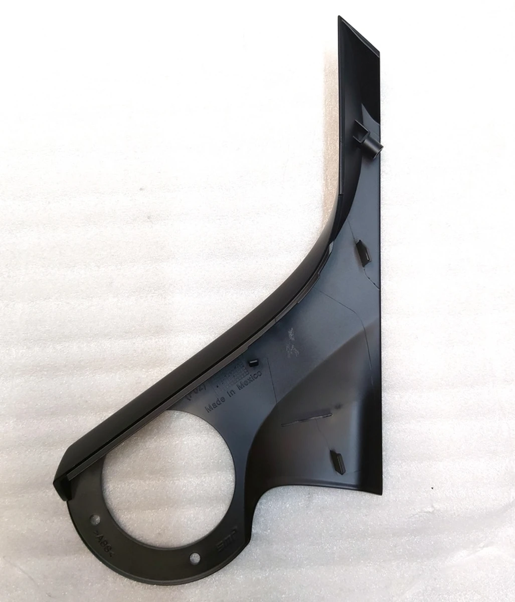 Накладка кронштейна дзеркала зовнішнього правого верхня 2287.3032 BLACK Tesla Model 3 1110778-00, 1592032-00