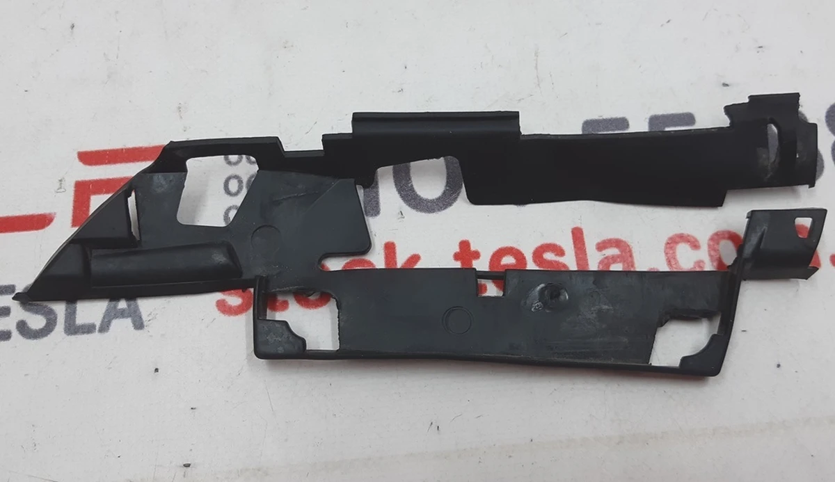 2 Ущільнювач дзеркала зовнішнього правого 2287.3028 Tesla Model 3 1110778, 1592032-00-F