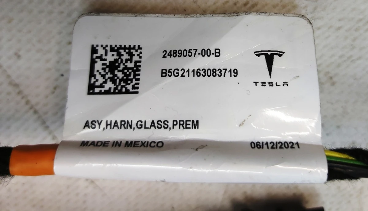 1 ASY,HARN,GLASS,MY Tesla Model Y 2489057-00-B