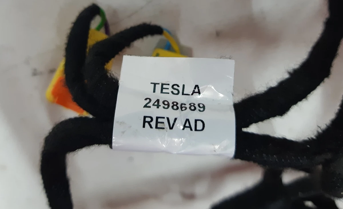 1 Проводка подушки безопасности водителя REV AD (подогрев руля) Tesla Model S REST, Model X 2498689