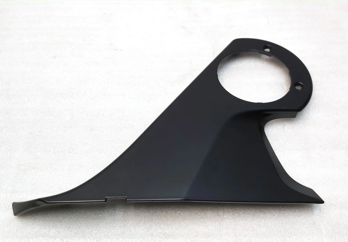 Накладка кронштейна дзеркала верхнього зовнішнього правого BLACK Tesla model Y 2229.3022