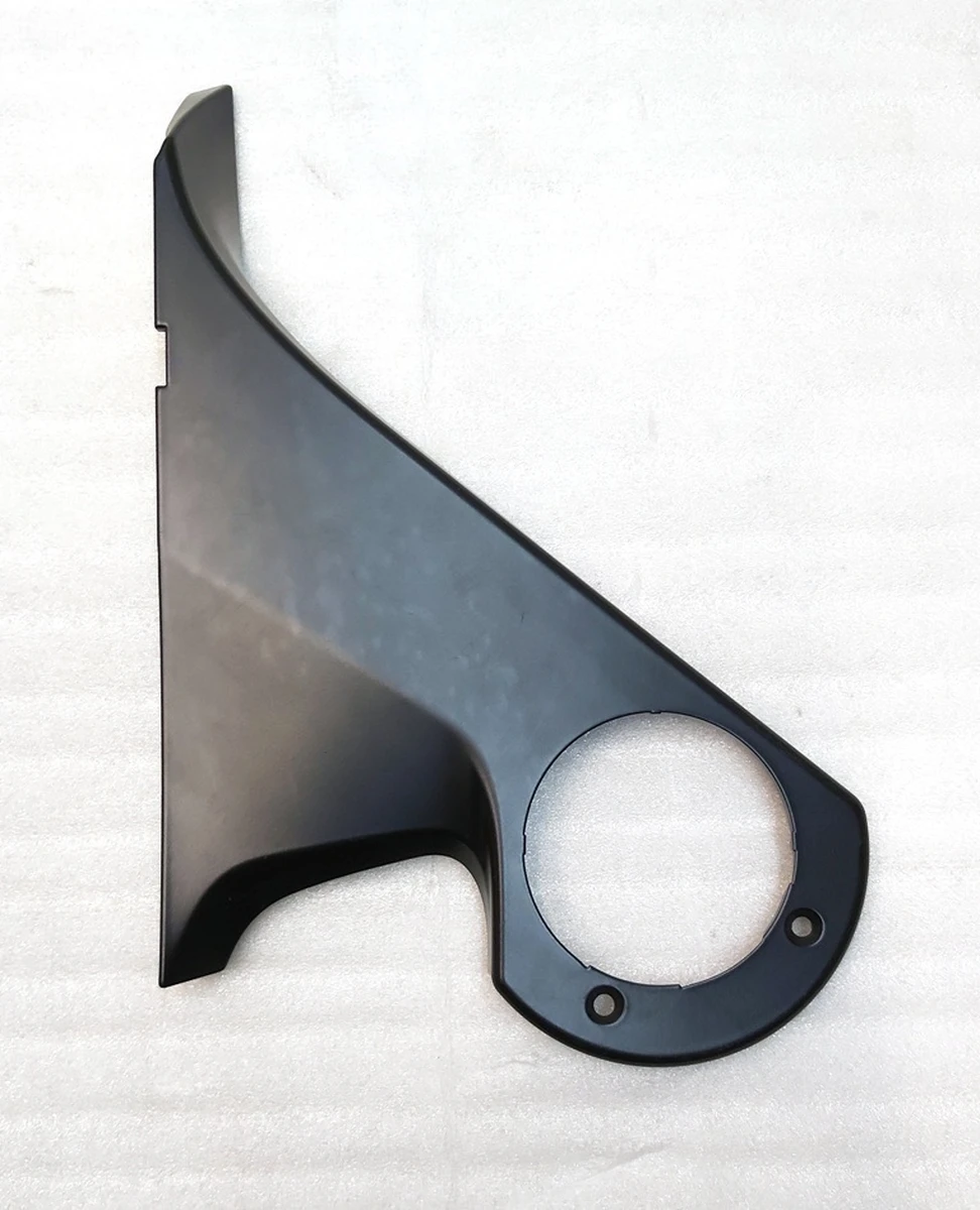 Накладка кронштейна дзеркала верхнього зовнішнього правого BLACK Tesla model Y 2229.3022