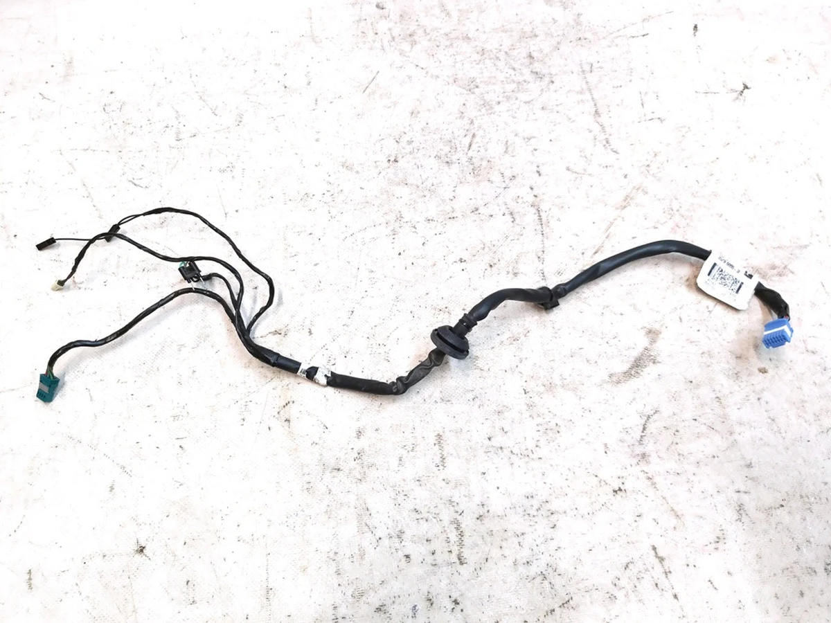 1 Електропроводка дзеркала зовнішнього правого PREMIUM Tesla model Y 1594112-99