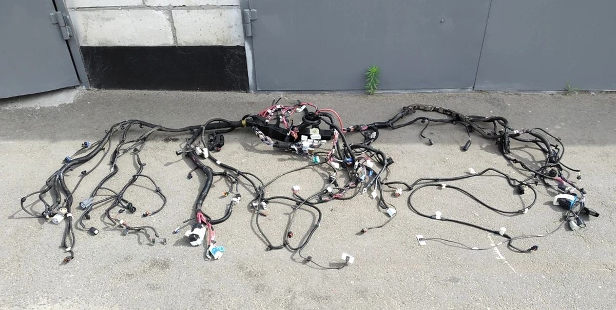 1 Assembly, Harness, MDLX, LHD, Main front, Air Tesla Model X 2572447-00-B