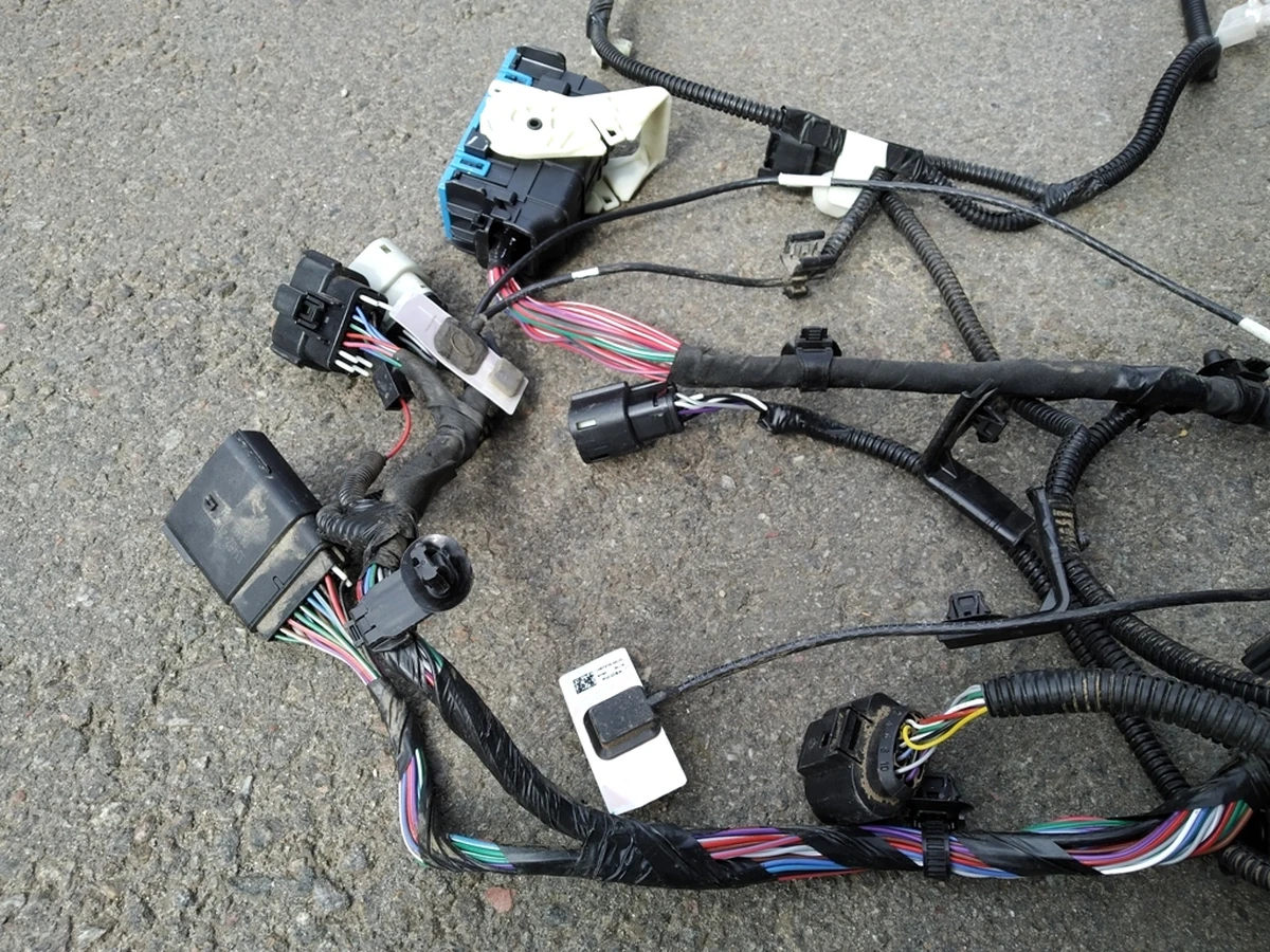 1 Assembly, Harness, MDLX, LHD, Main front, Air Tesla Model X 2572447-00-B