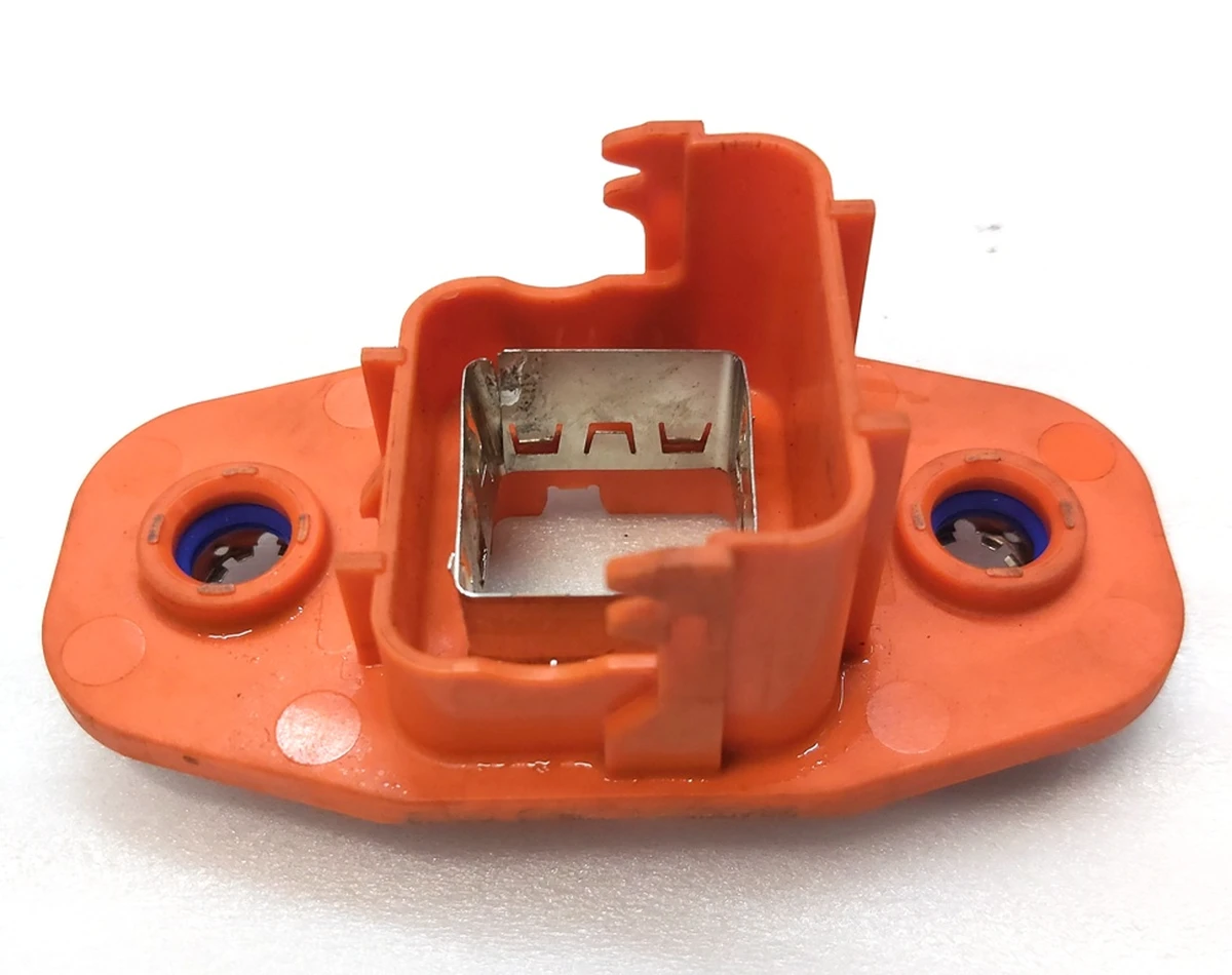 Кронштейн високовольтного роз'єму основної батареї HC-STAK 25 екранований з окисленням Tesla model 3, model Y 1109535-00-D